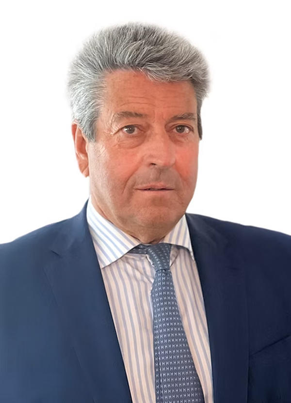 UW Ronan Treacy
