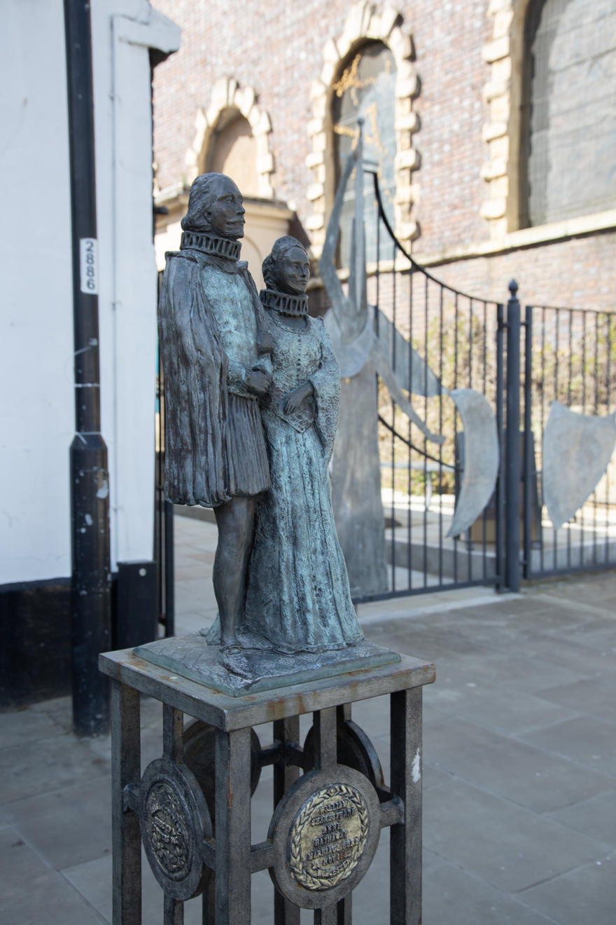 Statue of Shakespear