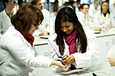 medicine-graduate-entry-course-gallery-5