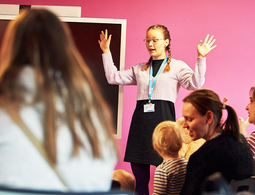 Student teaching young children