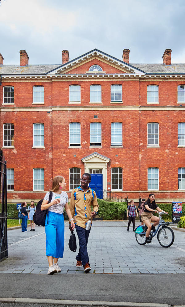 Students walking outside City Campus
