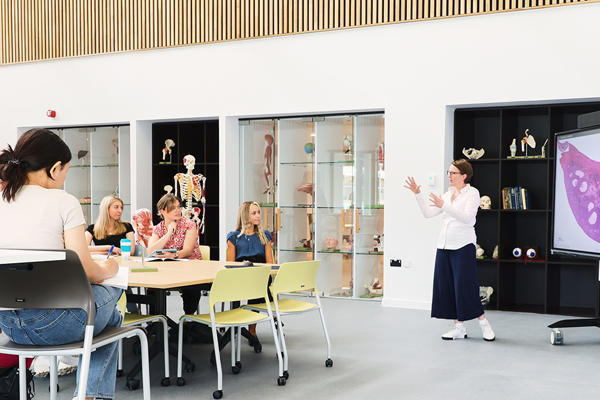 anatomy-suite-ega-worcester-medicine-health