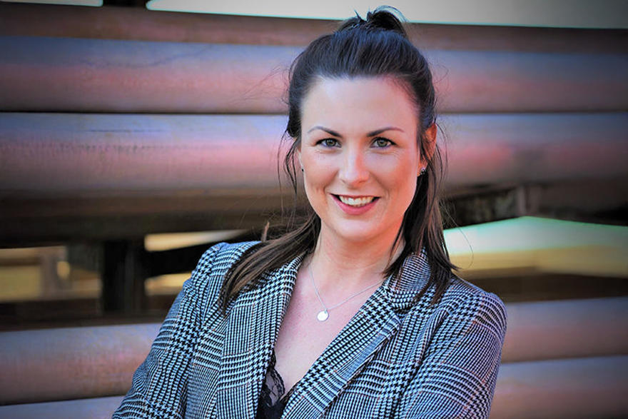 Laura Bounds