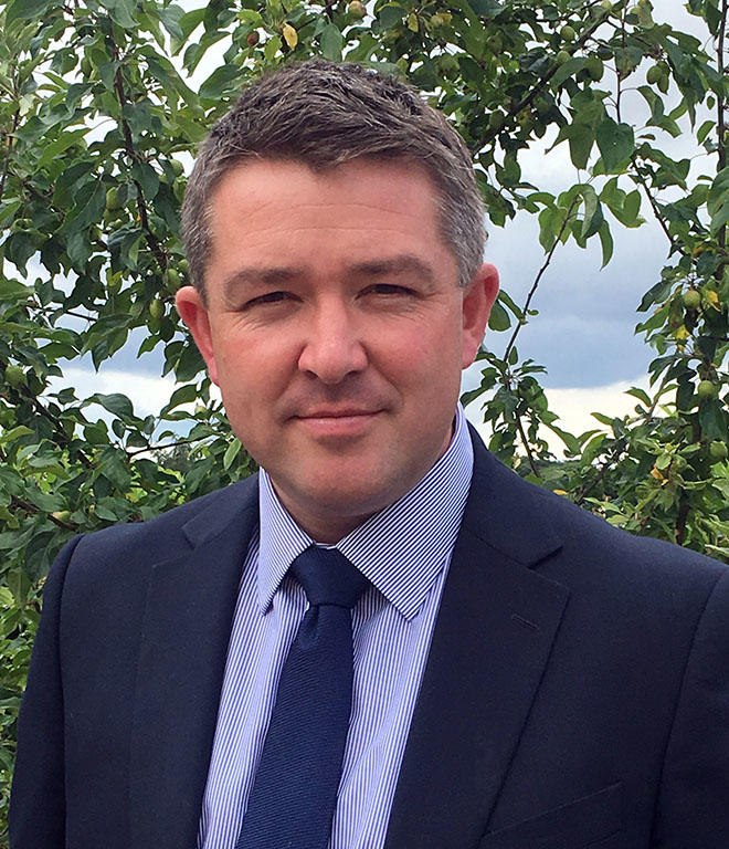 Simon Trickett