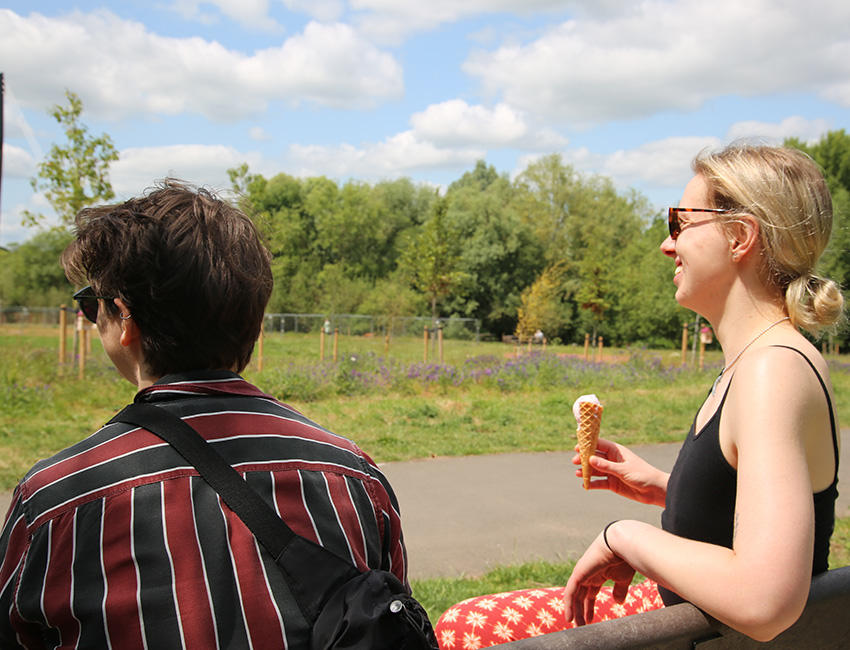 students with an icecream