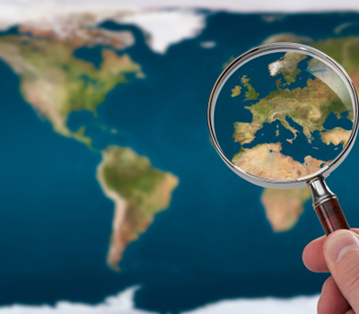 Magnifying Glass globe