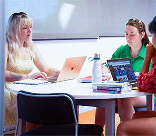 Can you balance parenthood with university ui card